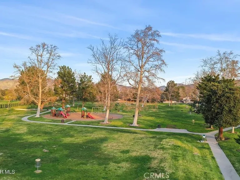 478 Shelburne Lane, Unit B Simi Valley, CA 93065