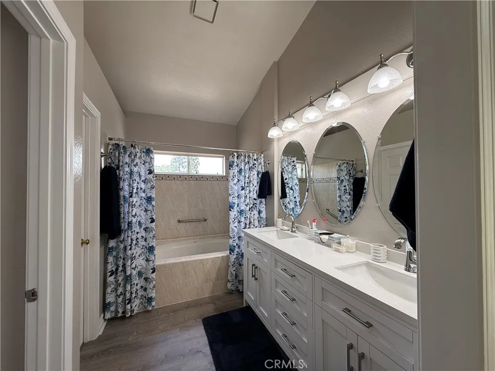 478 Shelburne Lane, Unit B Simi Valley, CA 93065