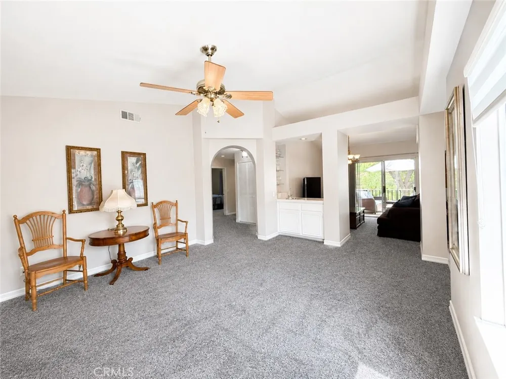 478 Shelburne Lane, Unit B Simi Valley, CA 93065