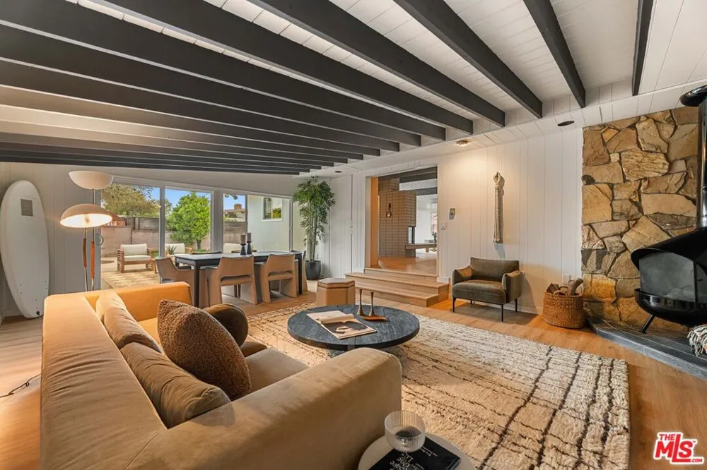 24005 Fulmar Avenue Torrance, CA 90501