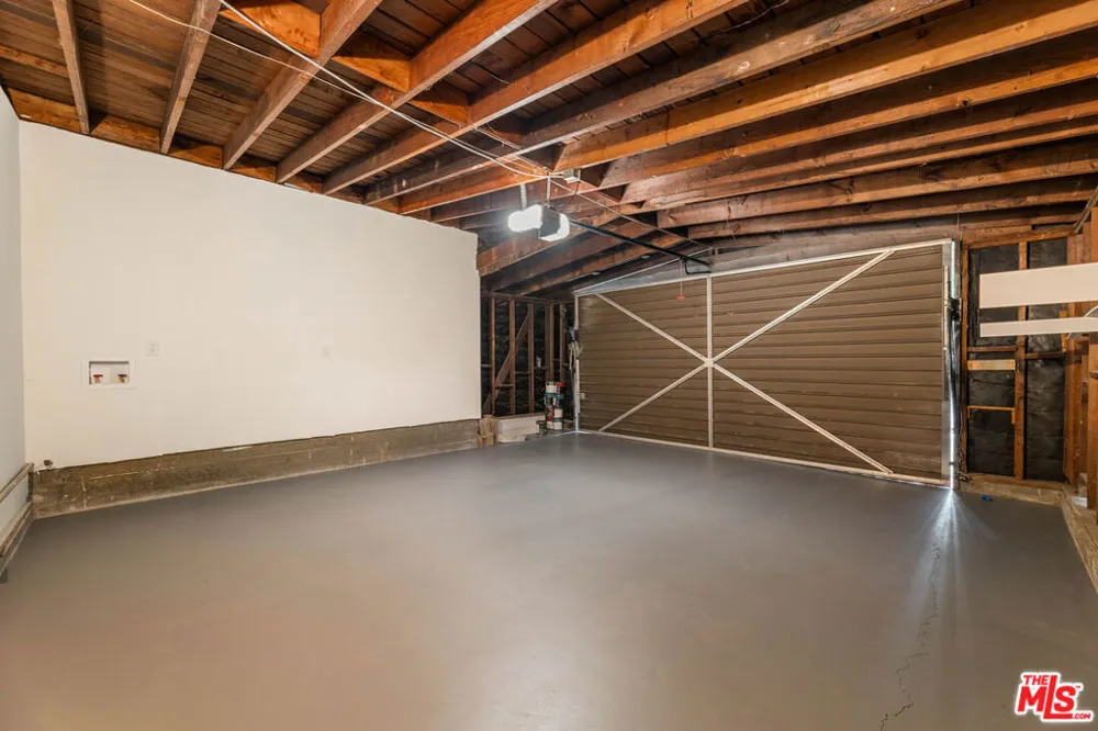 24005 Fulmar Avenue Torrance, CA 90501