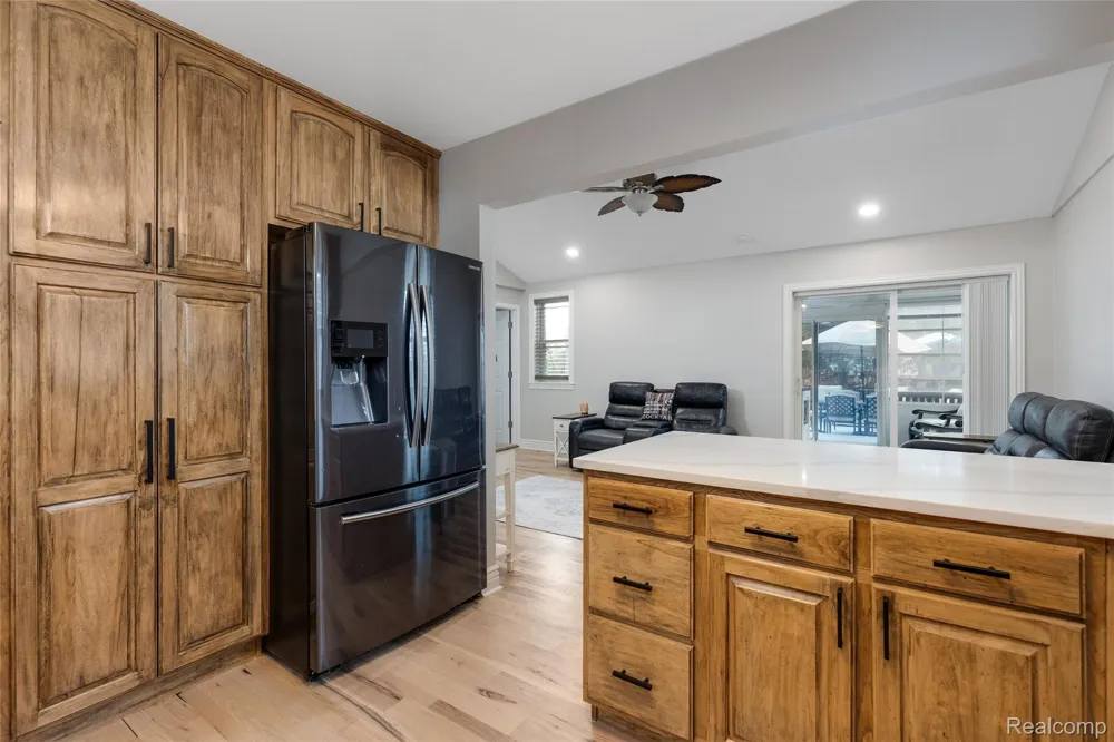 9474 Thames Boulevard White Lake Charter Township, MI 48386