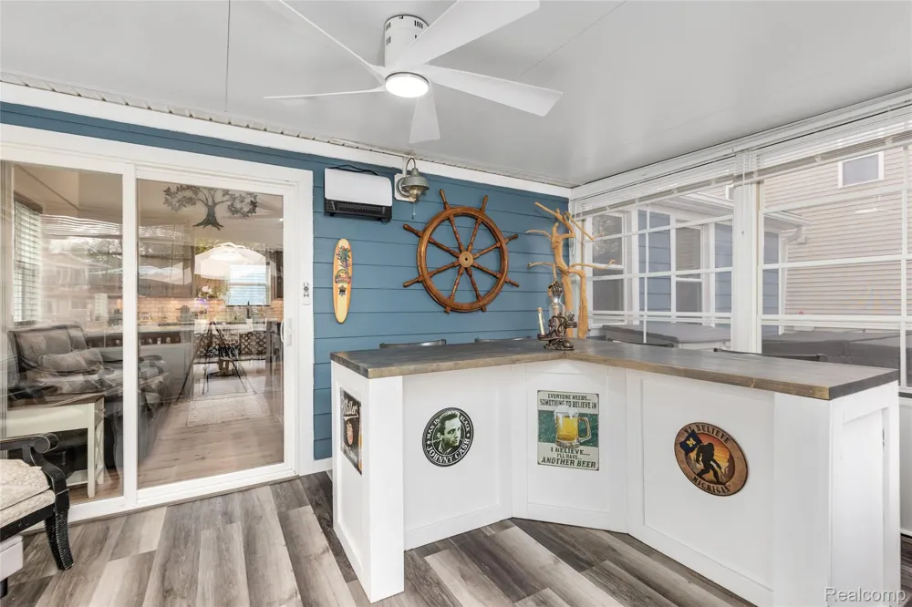 9474 Thames Boulevard White Lake Charter Township, MI 48386