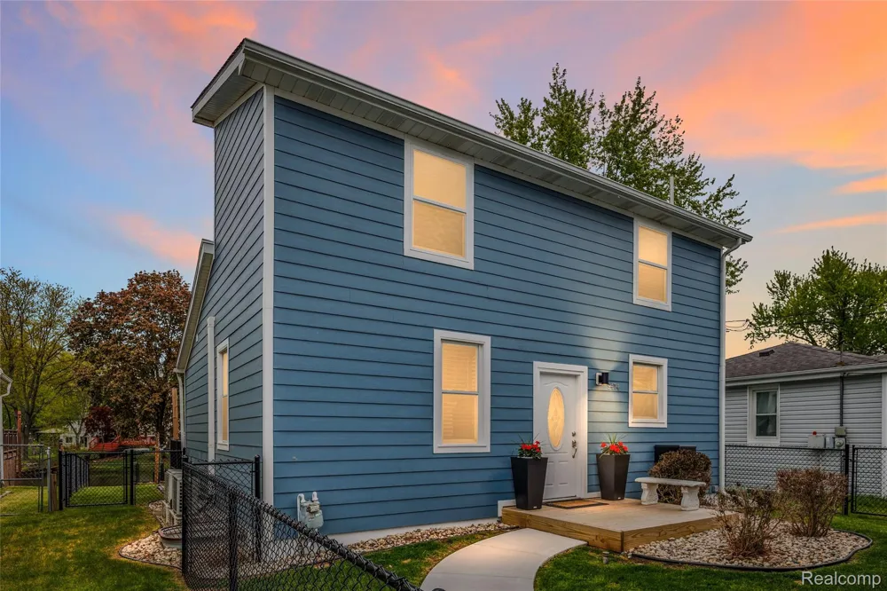 9474 Thames Boulevard White Lake Charter Township, MI 48386