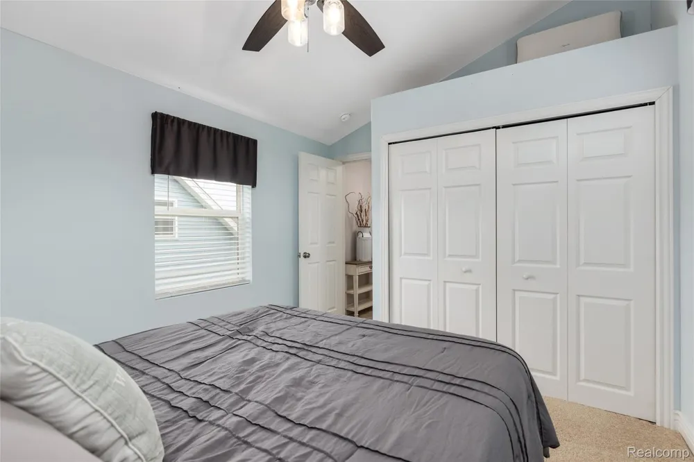 9474 Thames Boulevard White Lake Charter Township, MI 48386