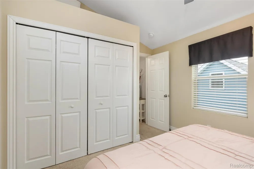 9474 Thames Boulevard White Lake Charter Township, MI 48386