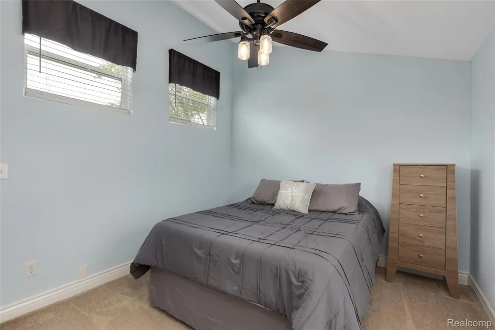 9474 Thames Boulevard White Lake Charter Township, MI 48386