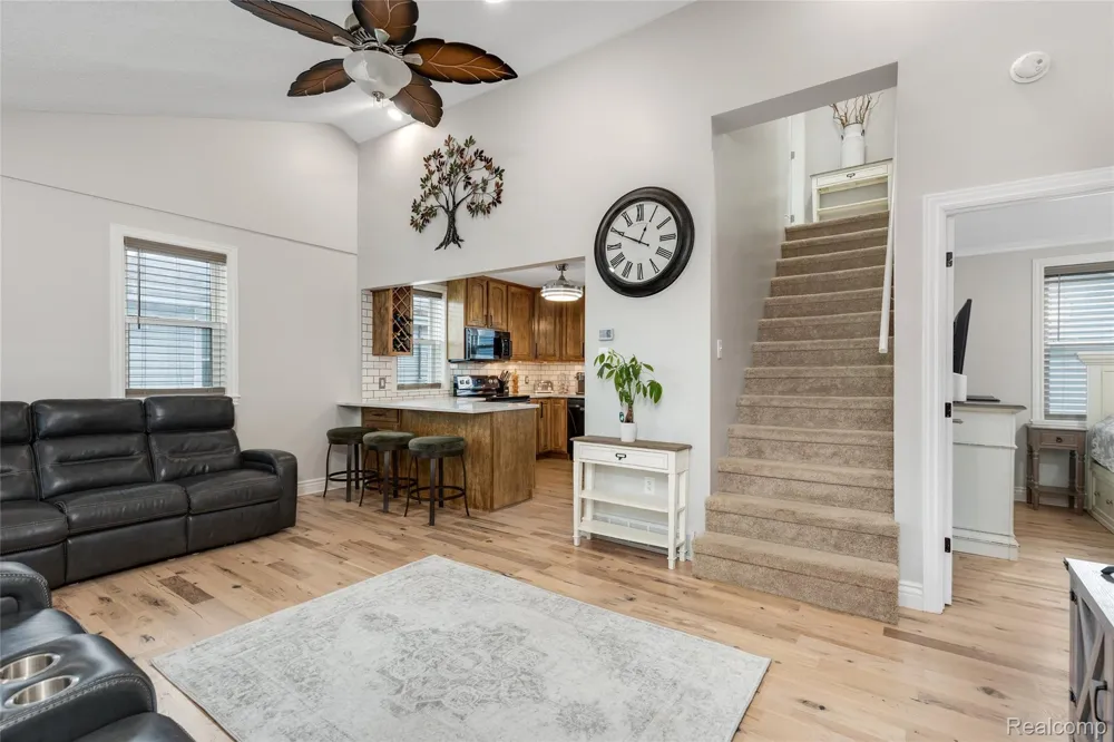 9474 Thames Boulevard White Lake Charter Township, MI 48386