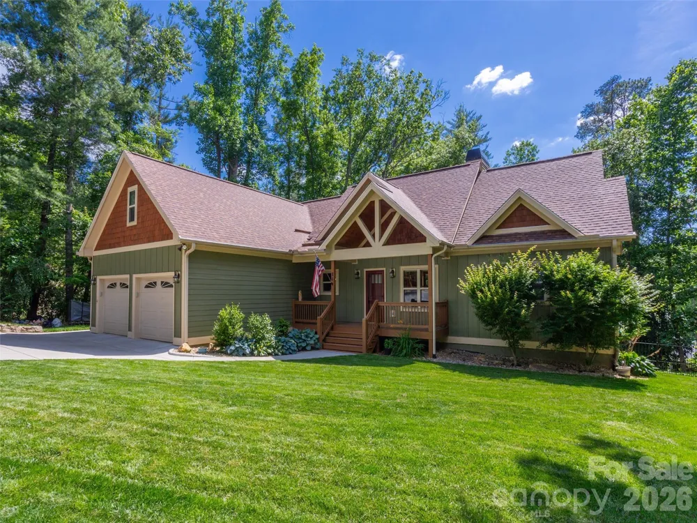 86 Crossings Circle Fairview, NC 28730