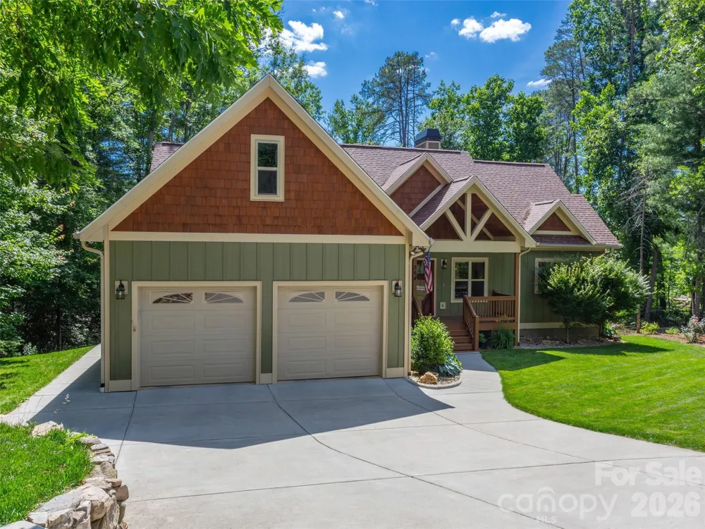 86 Crossings Circle Fairview, NC 28730