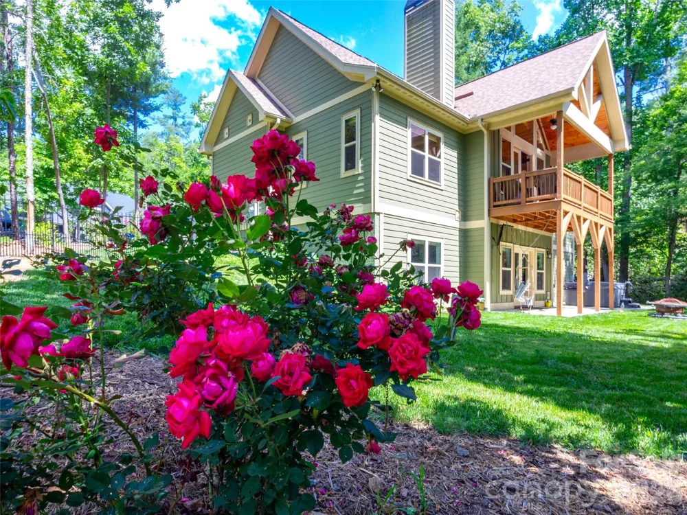 86 Crossings Circle Fairview, NC 28730