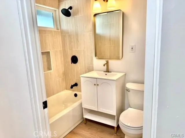 2324 W Palm Avenue Orange, CA 92868