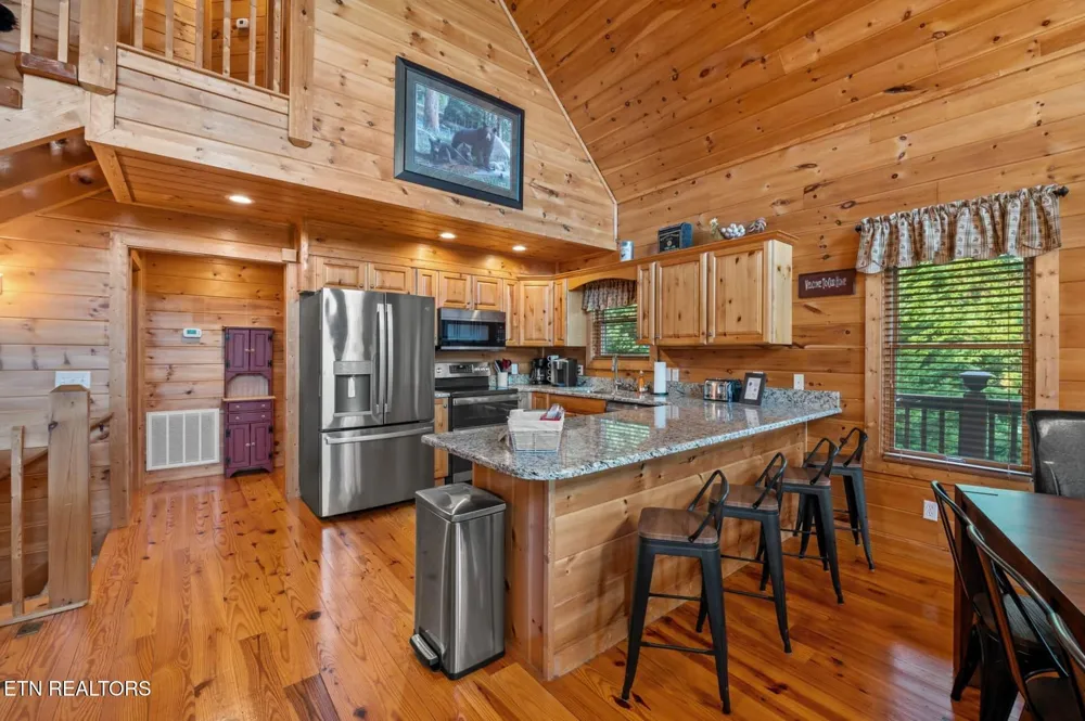 210 Meghans Way Townsend, TN 37882