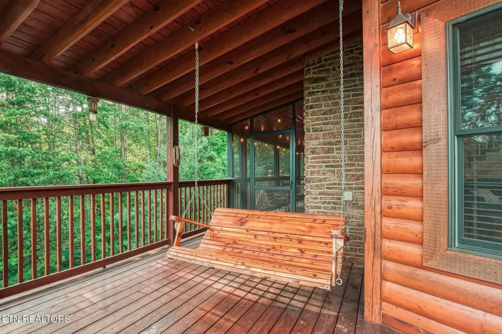210 Meghans Way Townsend, TN 37882