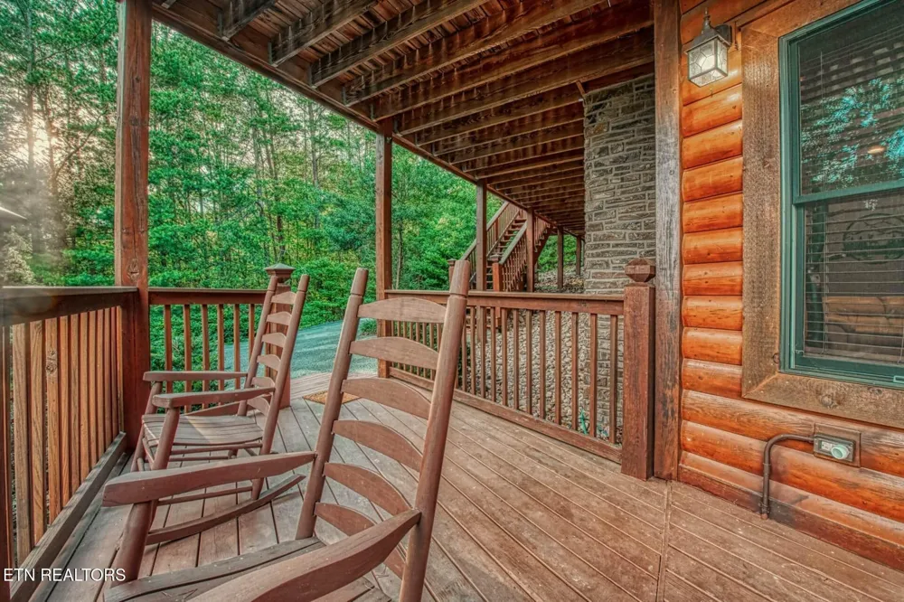 210 Meghans Way Townsend, TN 37882