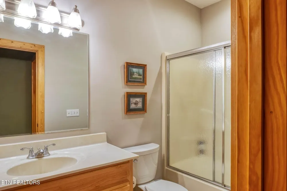 210 Meghans Way Townsend, TN 37882