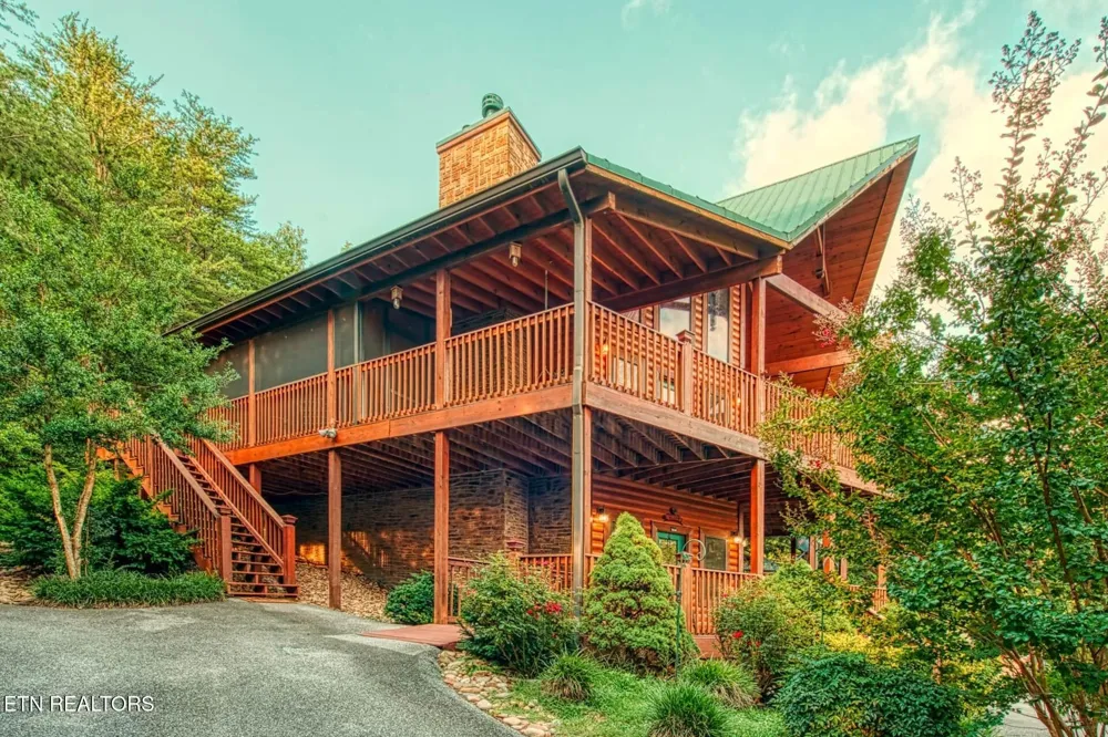 210 Meghans Way Townsend, TN 37882