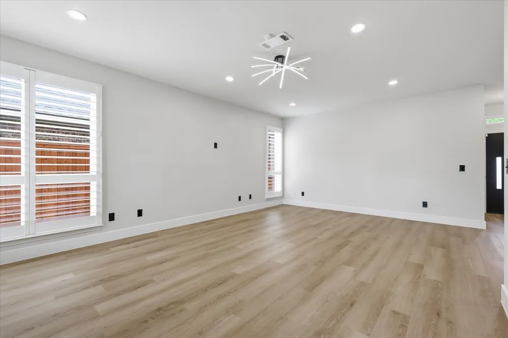 652 Allen Road Coppell, TX 75019