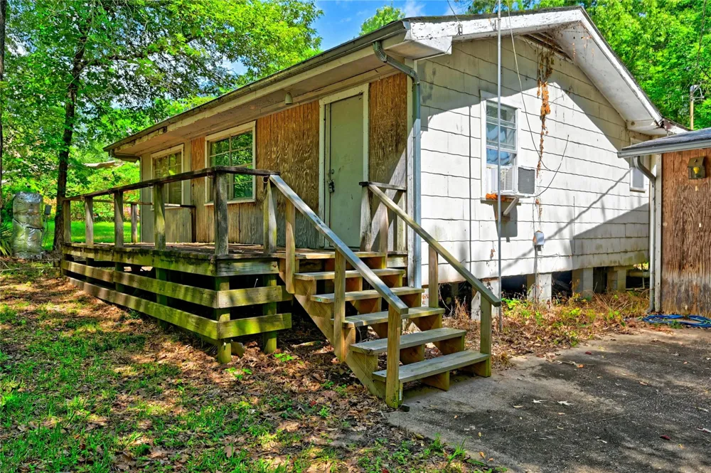 81 E Bishop Road Point Blank, TX 77364