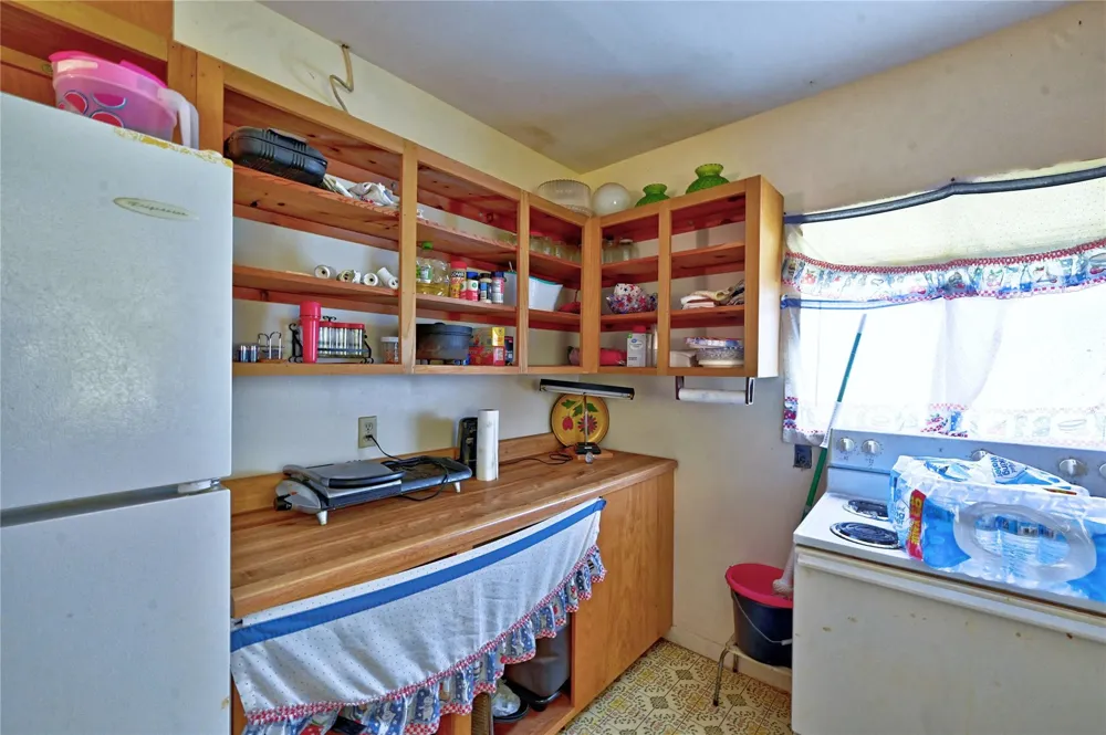 81 E Bishop Road Point Blank, TX 77364
