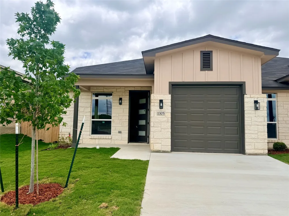 1305 Lone Pine Way Killeen, TX 76543
