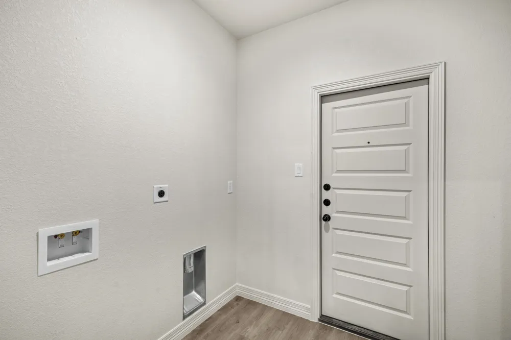 1305 Lone Pine Way Killeen, TX 76543