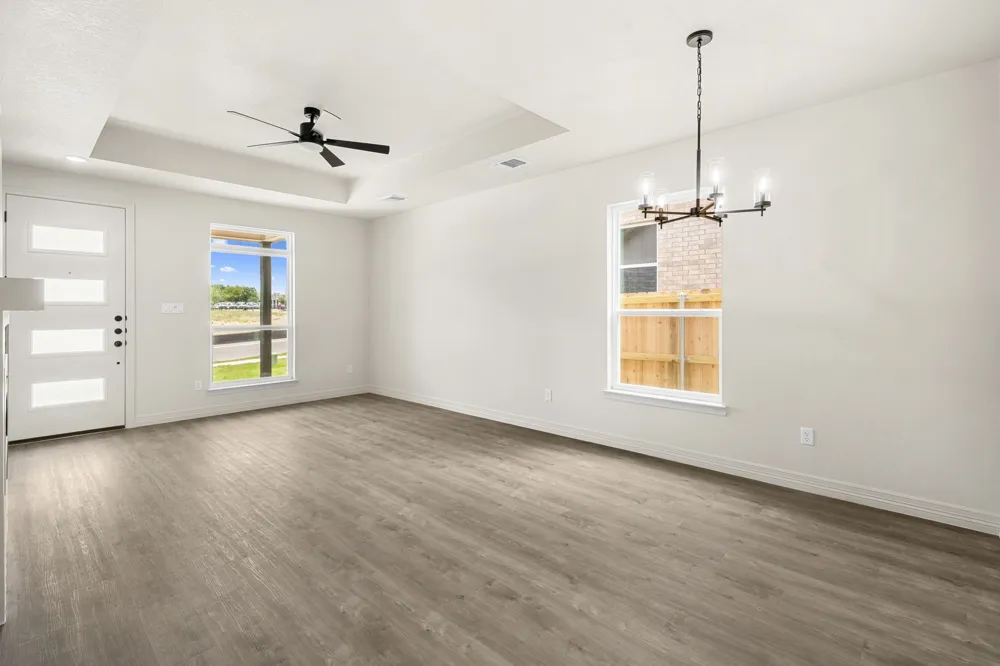 1305 Lone Pine Way Killeen, TX 76543