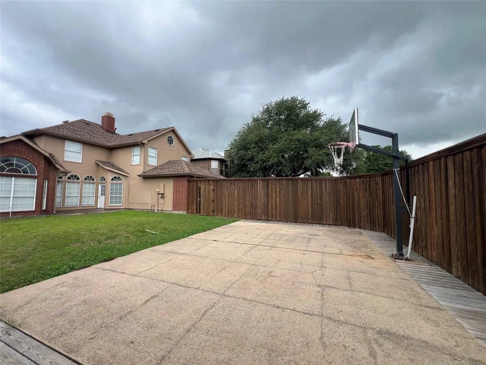 723 Sumner Drive Mesquite, TX 75149