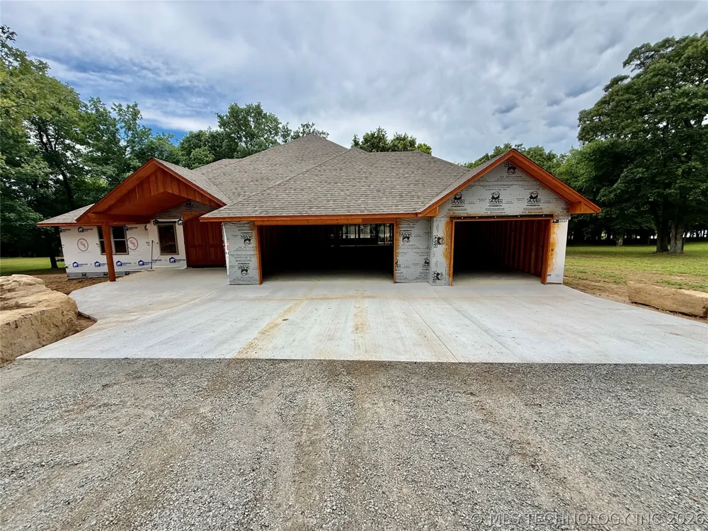 418210 E 1200 Eufaula, OK 74432