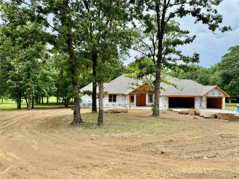 418210 E 1200 Eufaula, OK 74432