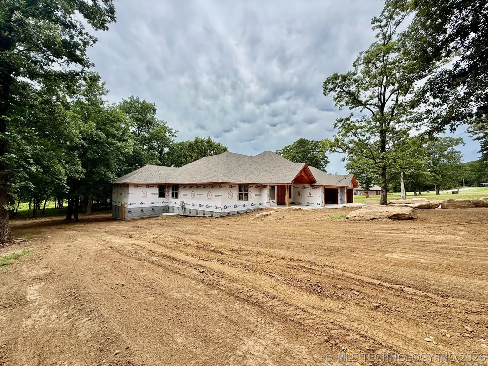 418210 E 1200 Eufaula, OK 74432
