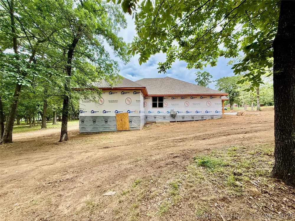418210 E 1200 Eufaula, OK 74432