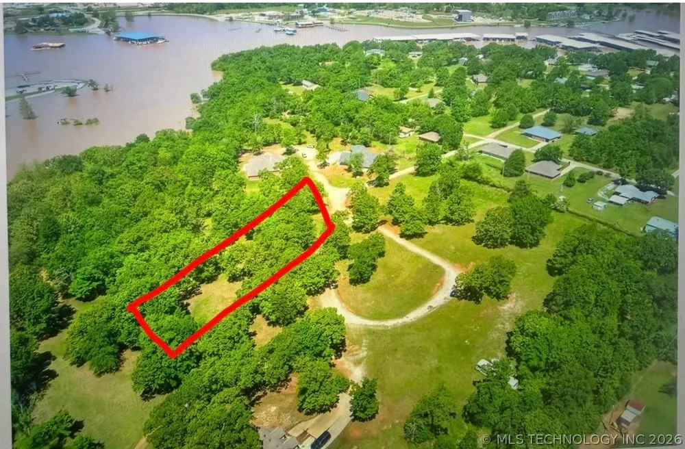 418210 E 1200 Eufaula, OK 74432