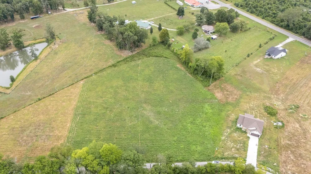 134 Lightfoot Ln Estill Springs, TN 37330