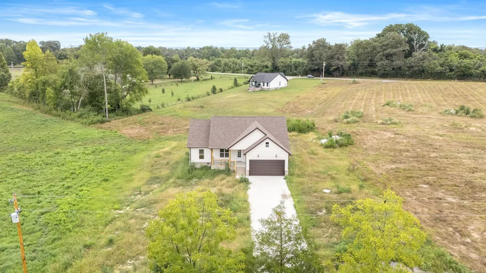 134 Lightfoot Ln Estill Springs, TN 37330