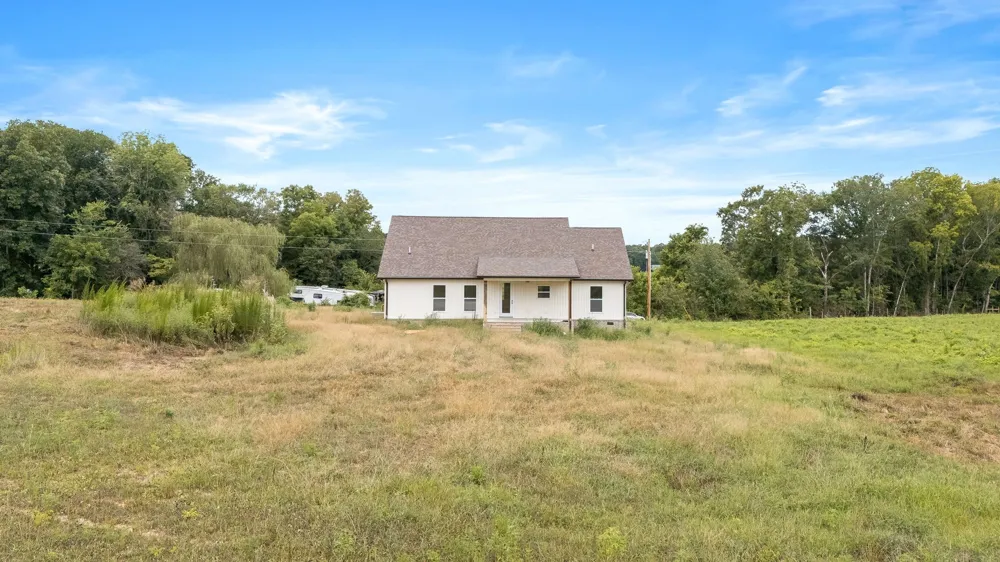 134 Lightfoot Ln Estill Springs, TN 37330