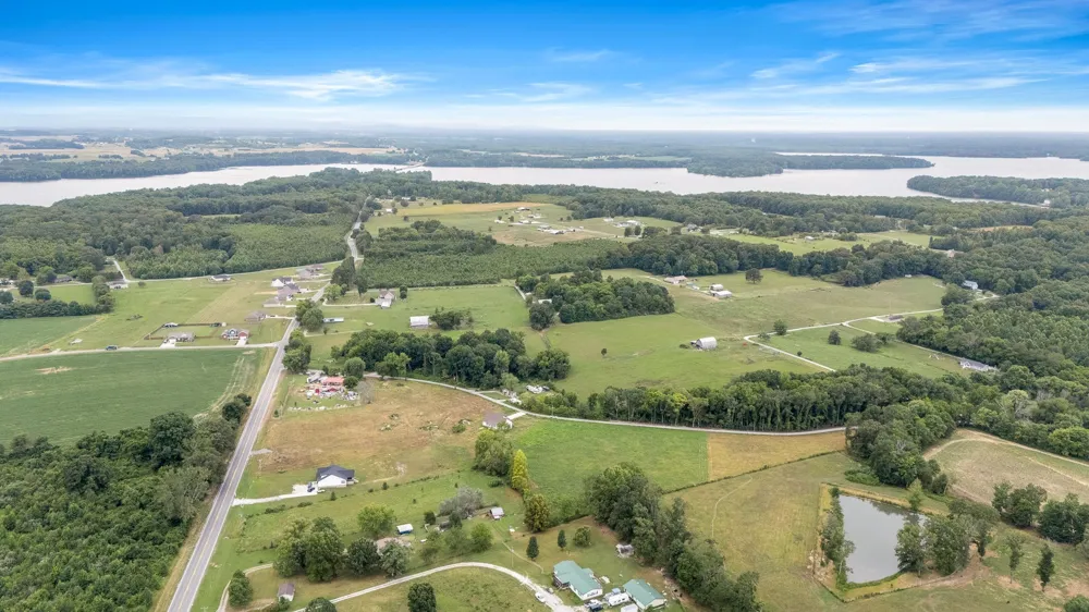 134 Lightfoot Ln Estill Springs, TN 37330