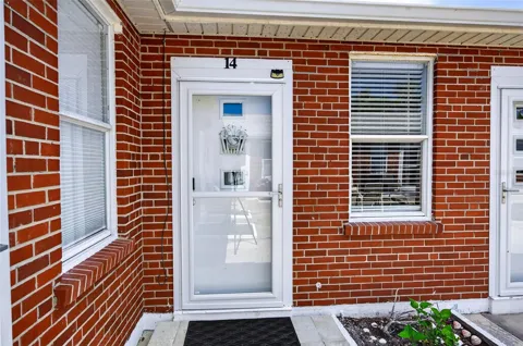 908 VILLAS DRIVE #14