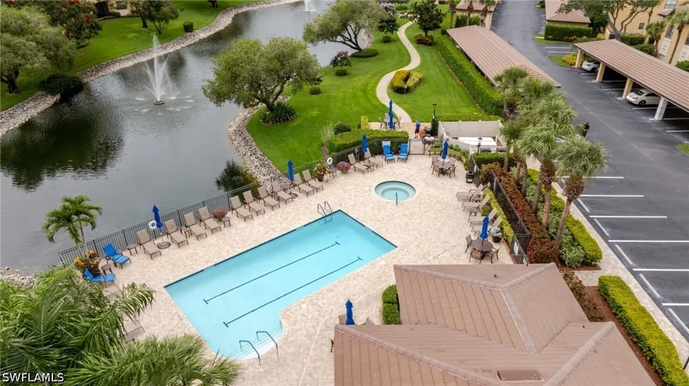 Vintage Circle #103 Naples, FL 34119