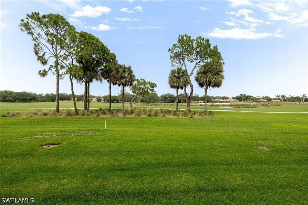 Vintage Circle #103 Naples, FL 34119