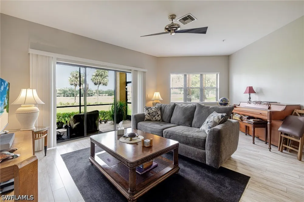 Vintage Circle #103 Naples, FL 34119
