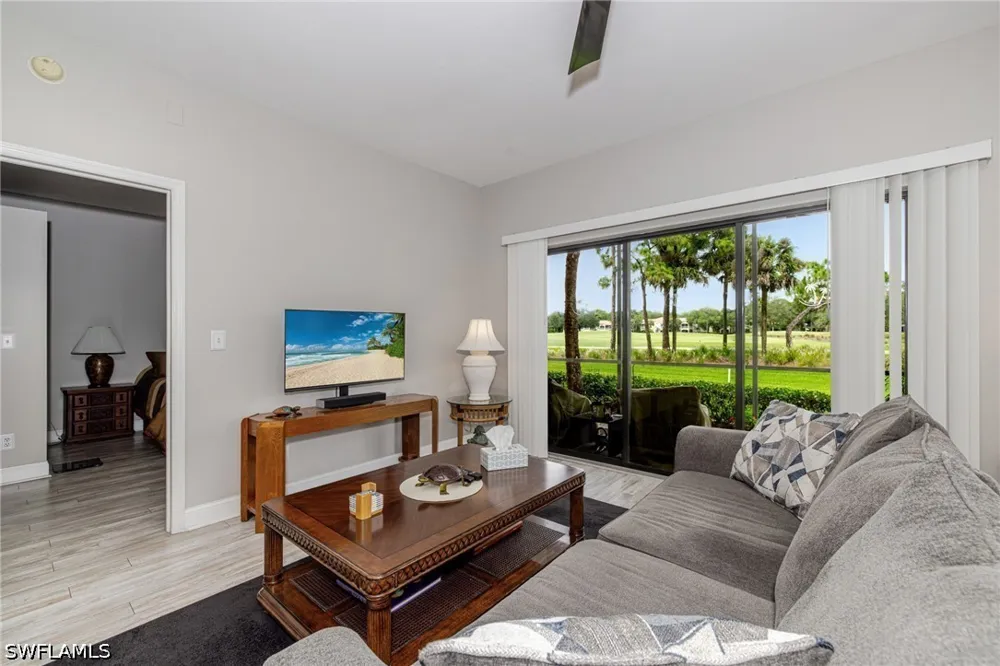 Vintage Circle #103 Naples, FL 34119