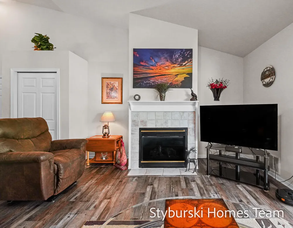 5877 Crosswinds Drive #31 Norton Shores City, MI 49444