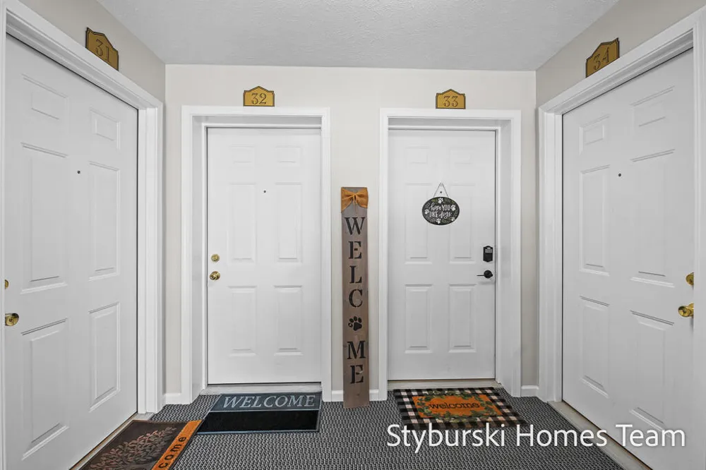 5877 Crosswinds Drive #31 Norton Shores City, MI 49444