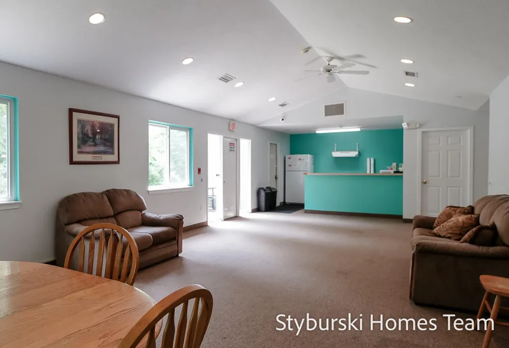 5877 Crosswinds Drive #31 Norton Shores City, MI 49444