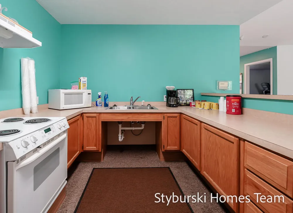 5877 Crosswinds Drive #31 Norton Shores City, MI 49444