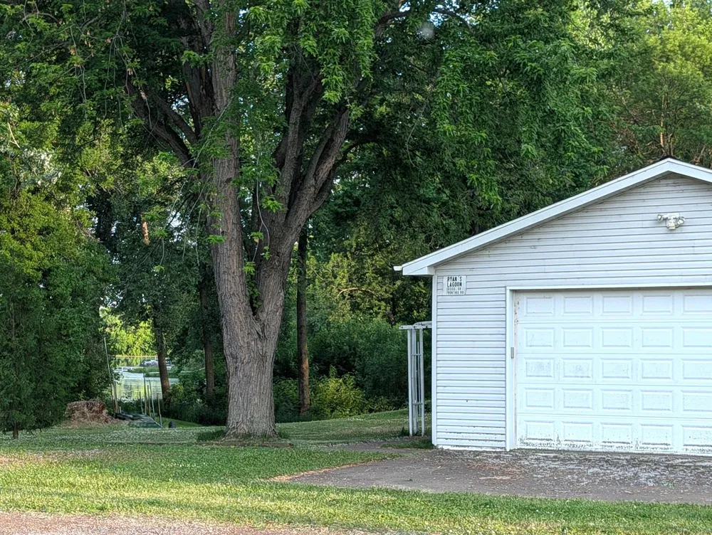 10966 S Frontage Road Pine City, MN 55063