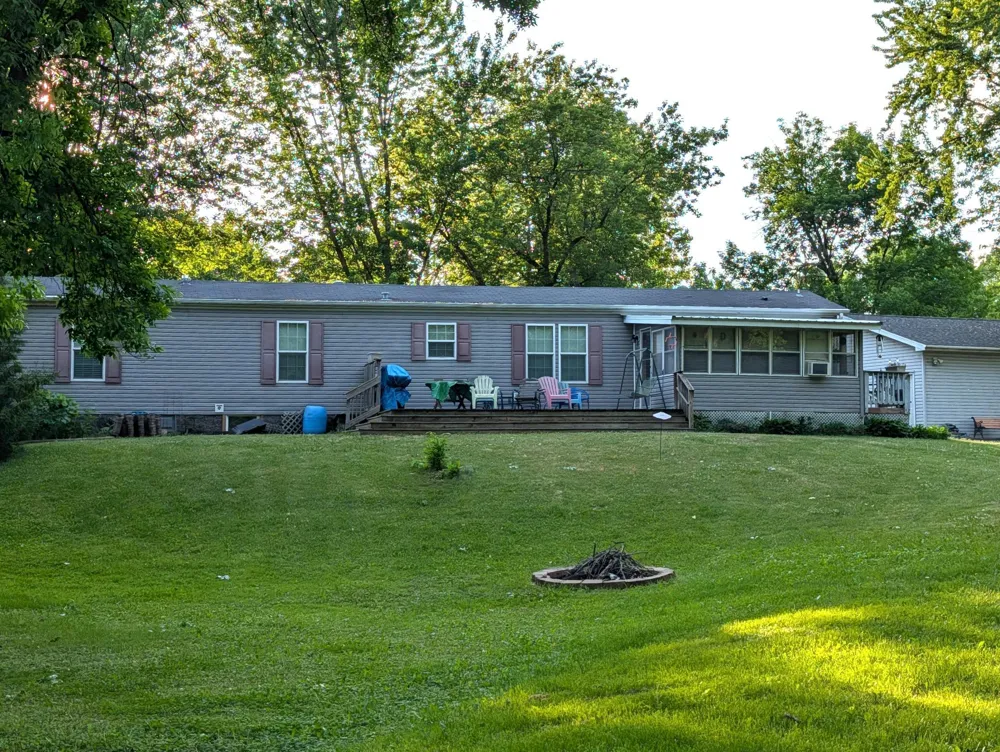 10966 S Frontage Road Pine City, MN 55063