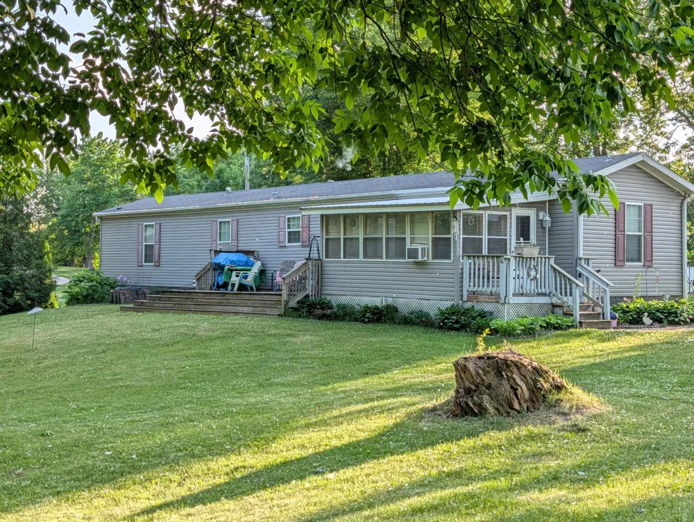 10966 S Frontage Road Pine City, MN 55063