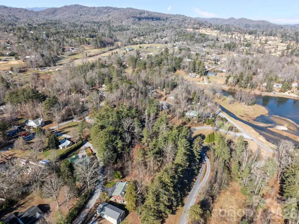 000 Oscelake Way #6 and 14 Hendersonville, NC 28739